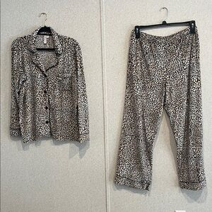 Leopard Print Women's Pajama Set
